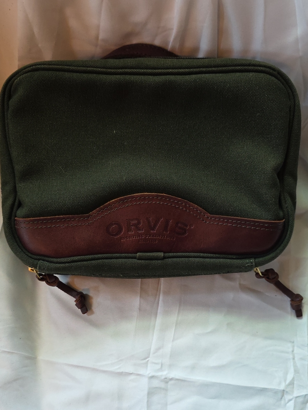 Orvis Olive Green Canvas with Brown Leather Trim Toiletry Bag